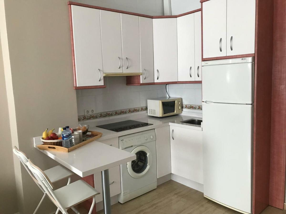 Apartamento Deluxe เบนัลมาเดนา ภายนอก รูปภาพ